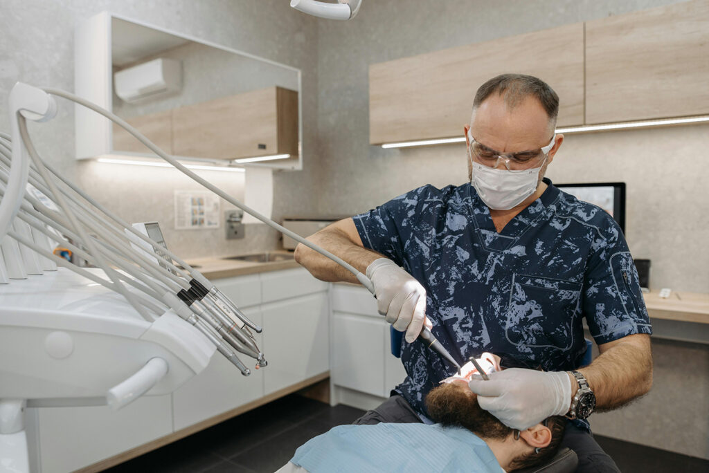 Emergency dentist near me, urgent dental services, same-day dental care, Lemont Dental Clinic, emergency tooth repair, severe toothache relief, dental emergencies handled, reliable dental care, professional emergency dentist, fast dental solutions